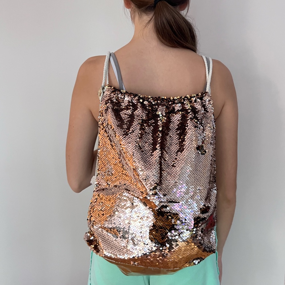 Sparkly backpack 🎒 - Picture 3 of 9